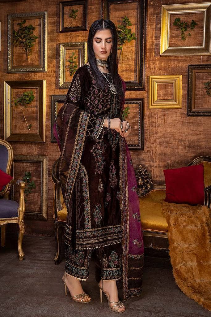 IB-426 Charizma collection in Velvet micro 9000 3 Pcs with Neck embroidery with Embroidery chiffon duppata