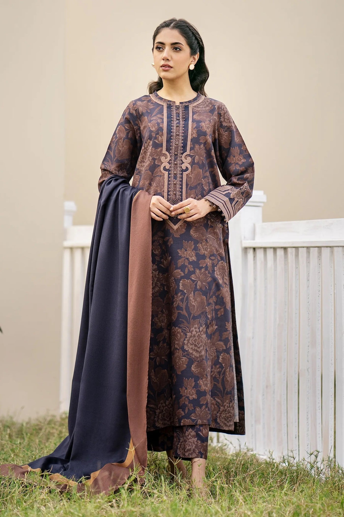 BAROQUE - 3PC KHADDAR PRINTED SHIRT WITH KHADDAR PRINTED DUPATTA AND TROUSER - IB-75