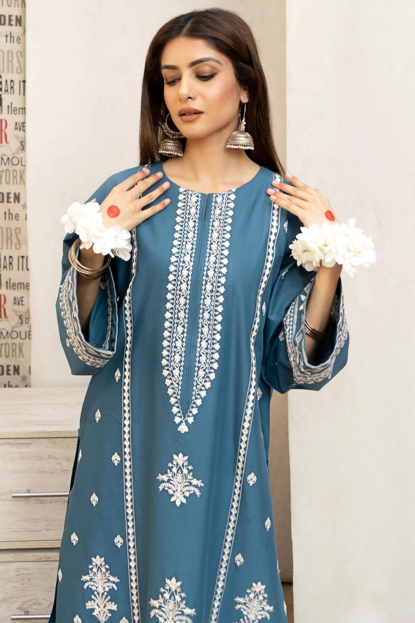 URGE - 3PC LAWN EMBROIDERED SHIRT WITH DIAMOND PRINTED DUPATTA AND EMBROIDERED TROUSER IB-0109