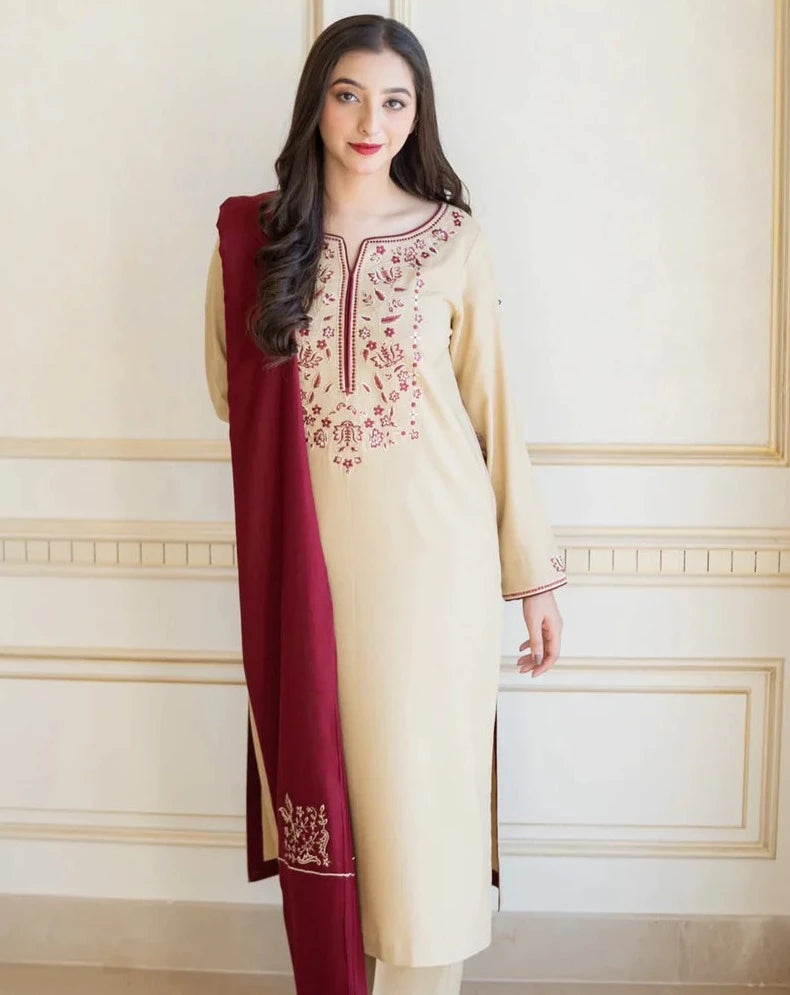 IB-0118 | Aisling WINTER 3PC Dhanak suit with Embroidered Shawll