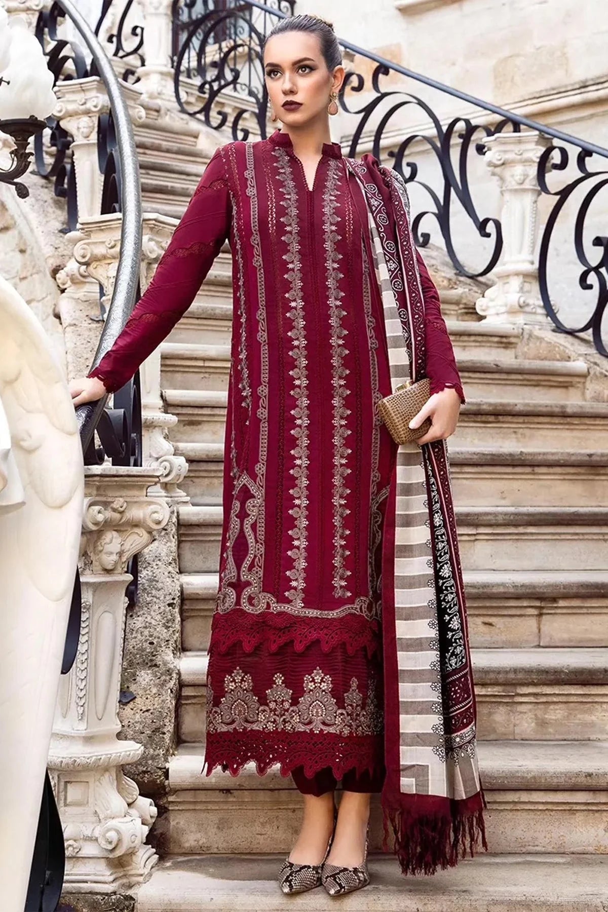 IB-425 Maria B collection in Dhanak 3 Pcs with Front Full embroidery with Dhanak Pashmina wool Shawal